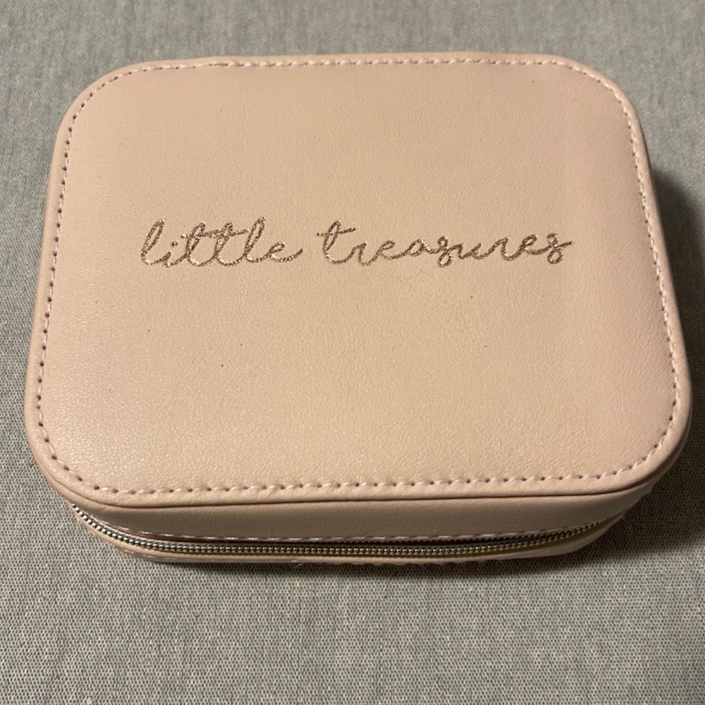 “Little Treasures” Travel Jewelry Case; Never Used